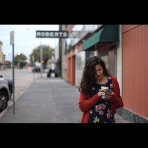 Meet your Posher, Abigail